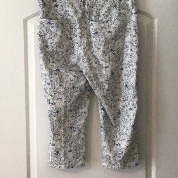 NYDJ Ariel crop size 14 used great material excellent condition - Picture 2 of 7